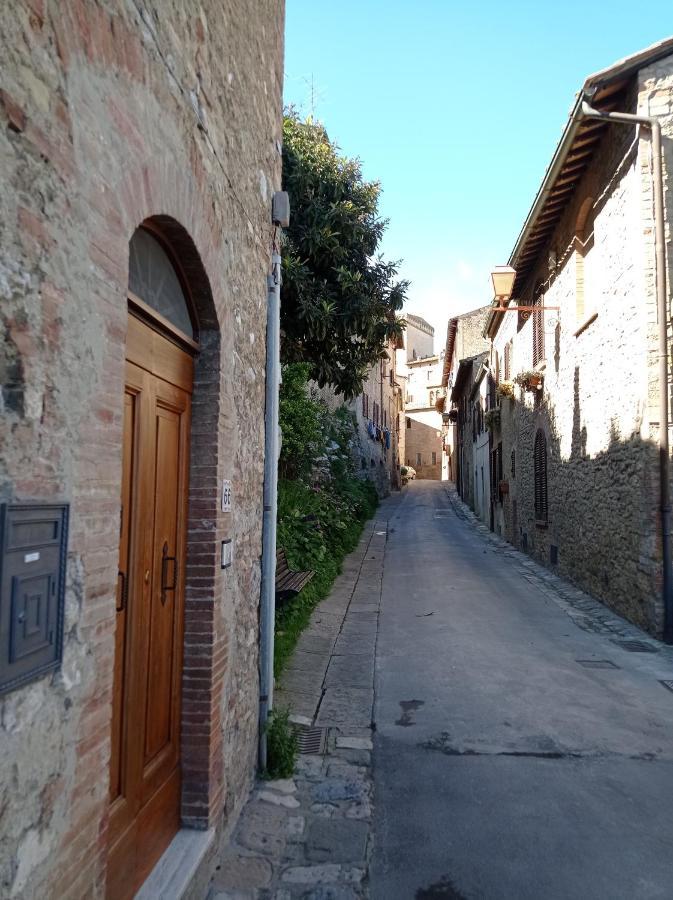 Apartamento La Casa Dei Ricordi San Gimignano Exterior foto